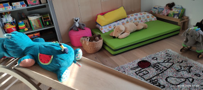 Spielzimmer 2 / Rückwand wird noch verkleidet